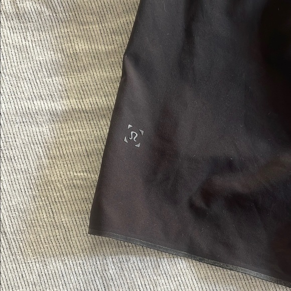 Men’s Lululemon Athletic Shorts - Picture 4 of 4